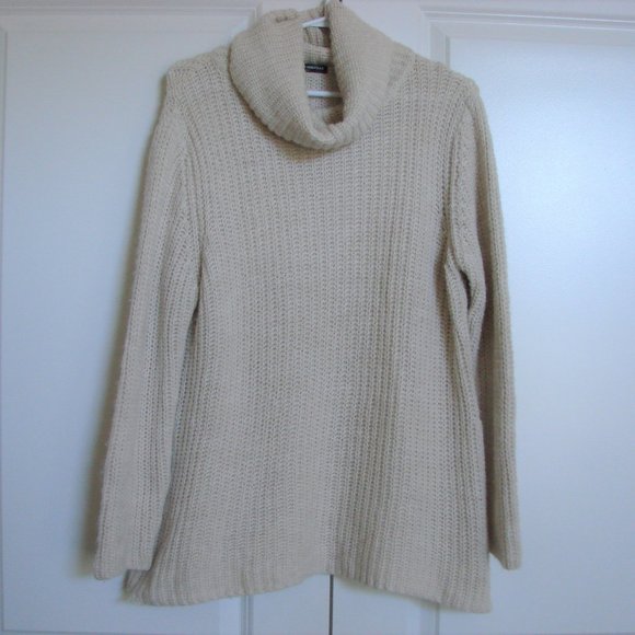 Brandy Melville Cream Oversized Knit Sweater - Picture 11 of 12